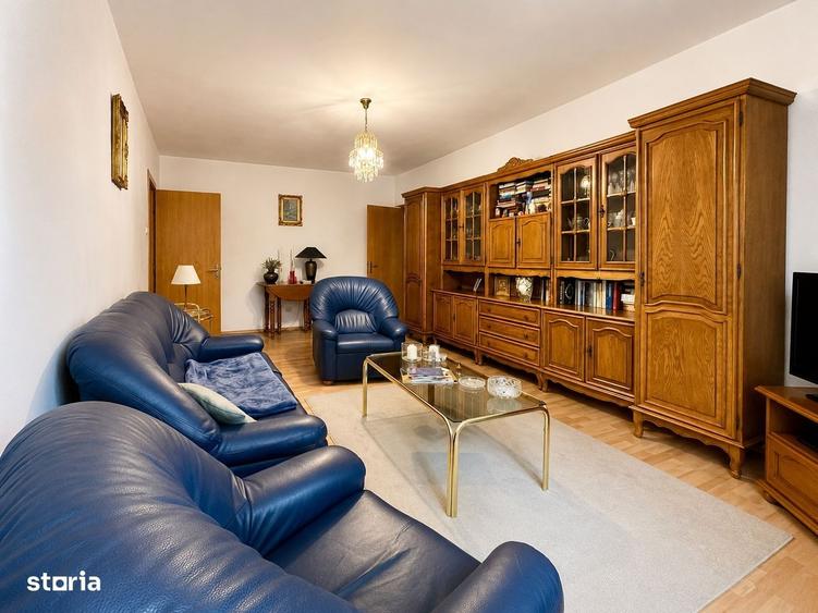 Apartament cu 3 camere decomandat în Tineretului