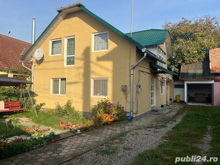 Casă cu 6 camere în Mihai Viteazu