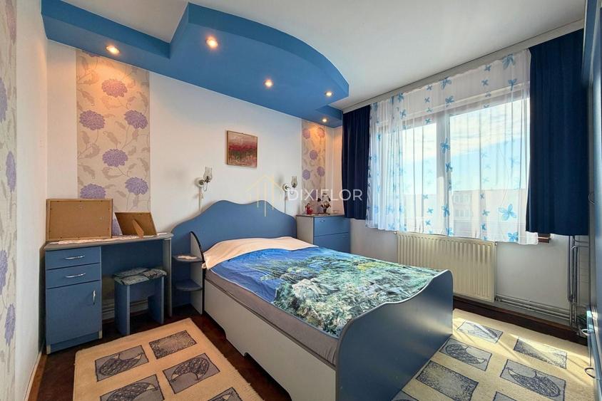 Apartament cu 3 camere decomandat, mobilat în Unirii