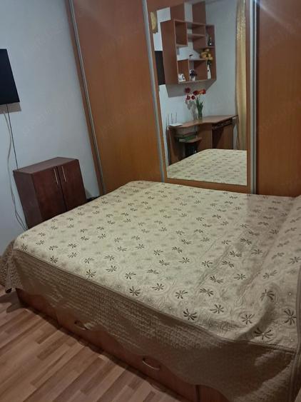 Apartament cu 2 camere semidecomandat în Cuza Vodă