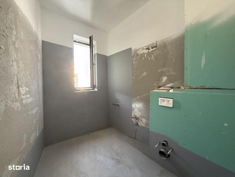 Centrul Capitalei, apartament cu 2 bai, etaj superior ! - 16