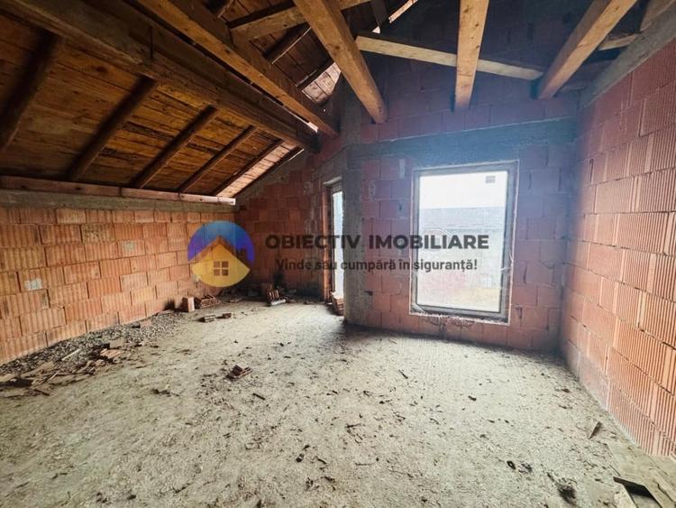 Vila la rosu  + teren 500 mp de vânzare – Zona Fermelor - 6