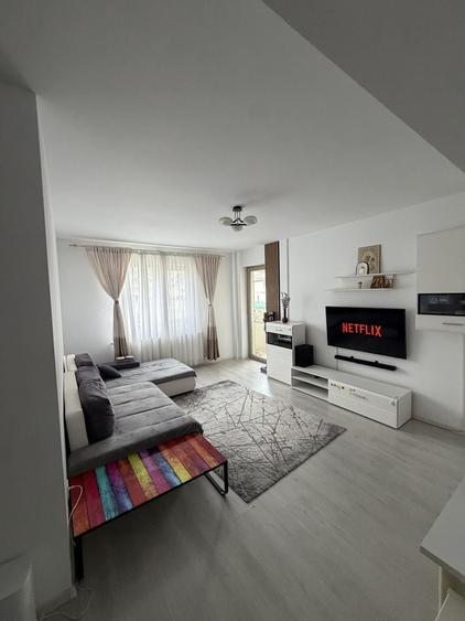 Apartament cu 2 camere decomandat în Trivale