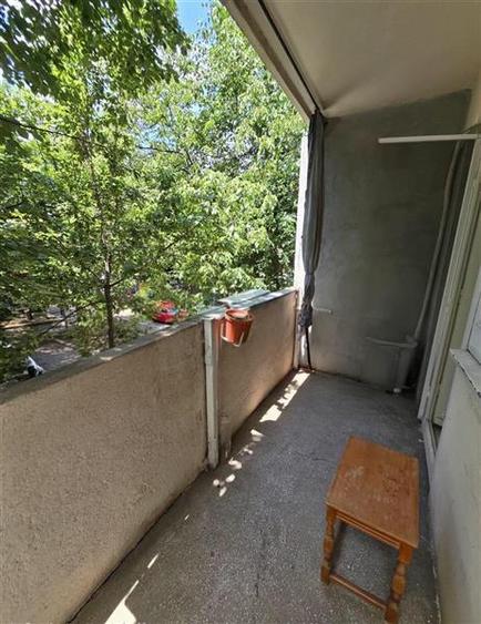 Apartament cu 3 camere decomandat, mobilat în Brâncoveanu