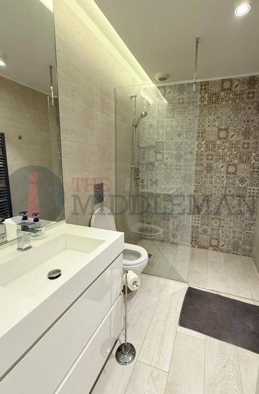 Apartament cu 3 camere semidecomandat, mobilat în Herăstrău