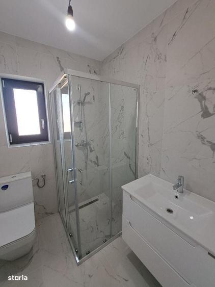 Casă cu 3 camere cu Teren 474 Mp în Micești