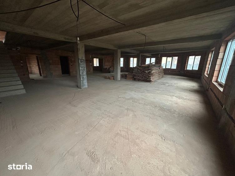 Casă cu 6 camere cu Teren 1150 Mp în Mihalț