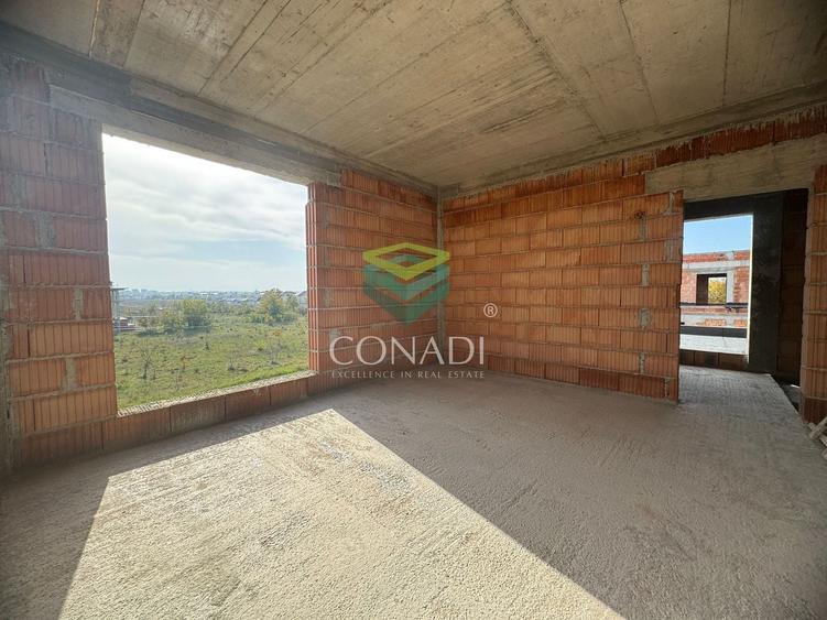 Duplex cu 4 camere cu Canalizare în Tunari