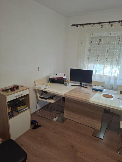 Apartament cu 2 camere decomandat în Broșteni