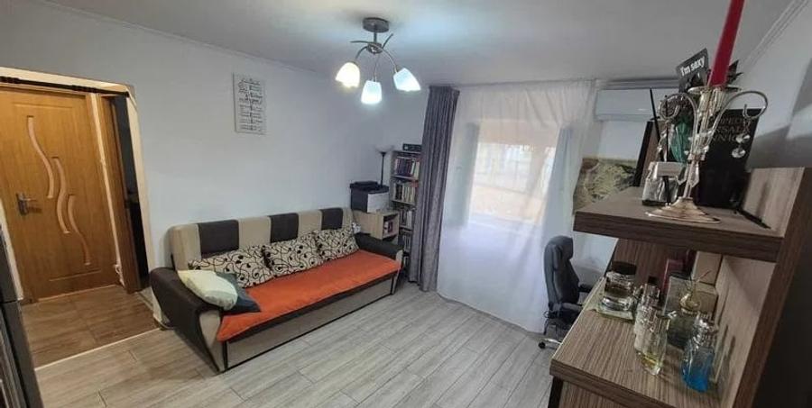 Apartament cu 2 camere semidecomandat, mobilat în P-ța Reșița