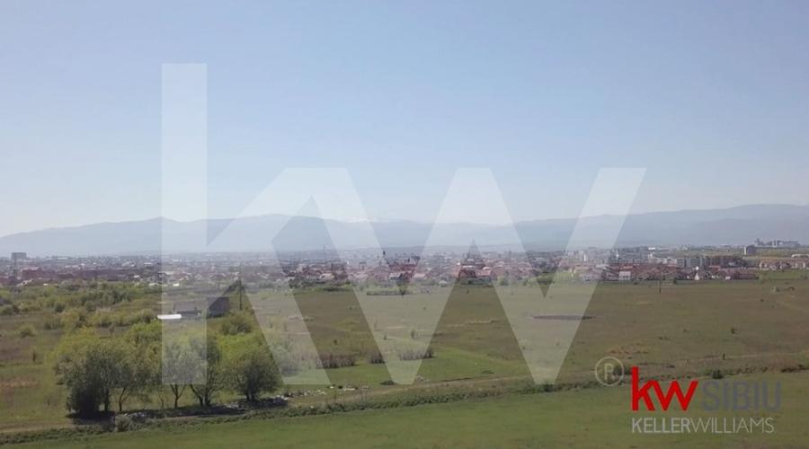 Teren Construcții intravilan de 26605 mp, în Veterani