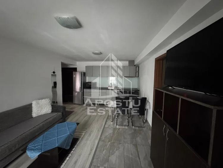 Apartament cu 2 camere decomandat, mobilat în Aradului
