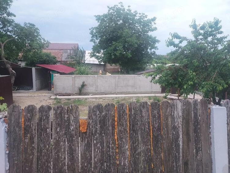 Teren de 300 mp, în Cerneți