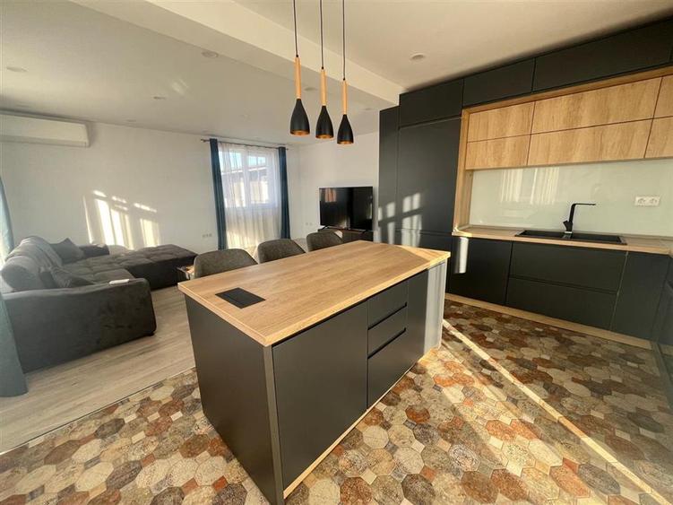 Apartament cu 3 camere decomandat, mobilat în Arhitecților - Calea Cisnădiei