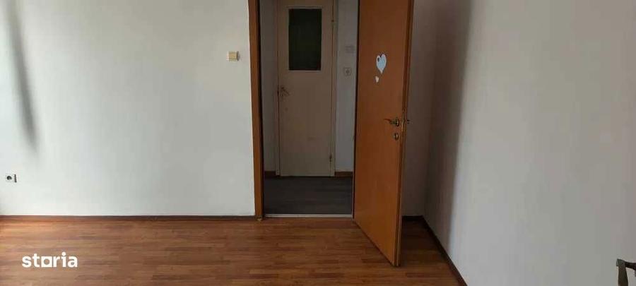 Apartament cu 2 camere semidecomandat în Astra — fotografia 2