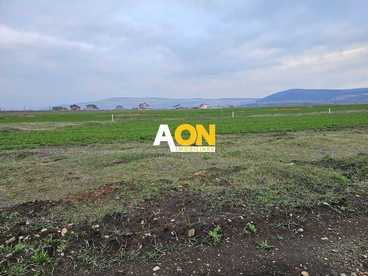 Teren Construcții intravilan de 537 mp, în Micești