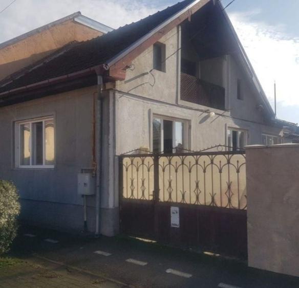 Casă cu 3 camere cu Teren 260 Mp în Mehala