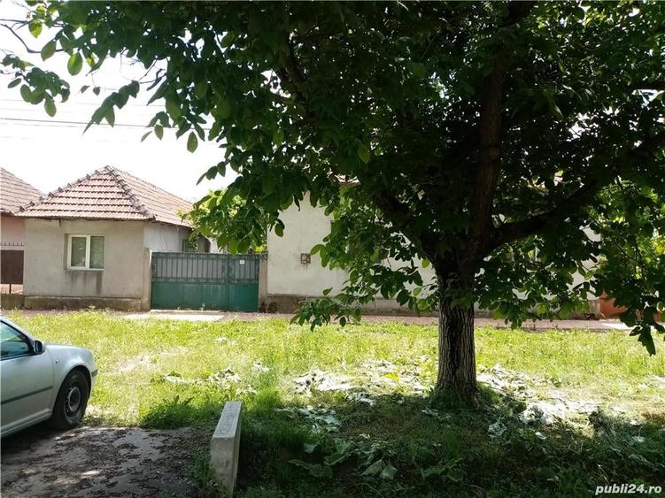 Casă cu 4 camere cu Teren 1490 Mp în Gătaia