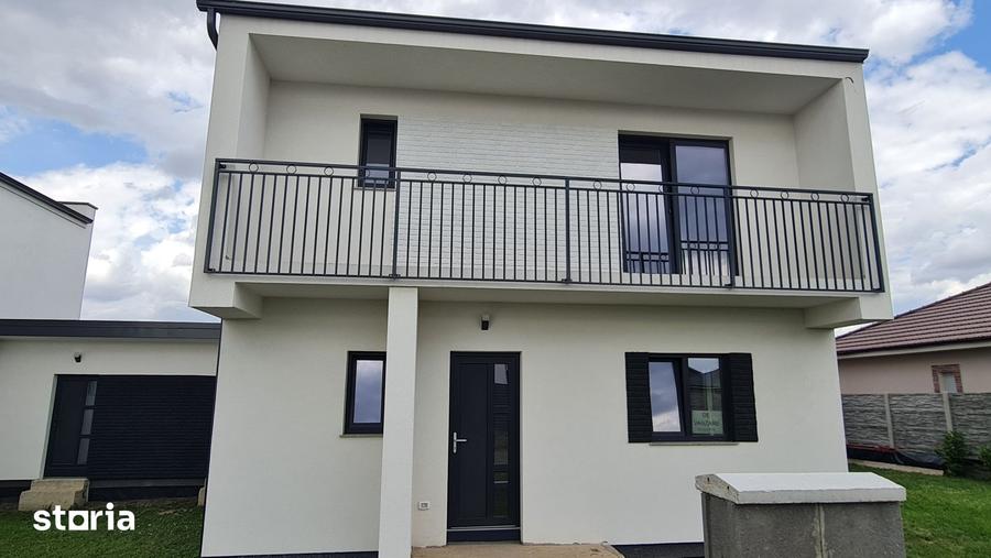 Casă cu 5 camere cu Teren 350 Mp în Dumbrăvița