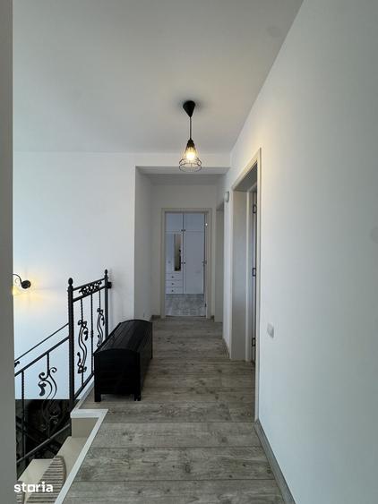 Casă cu 4 camere cu Teren 550 Mp în Crevedia