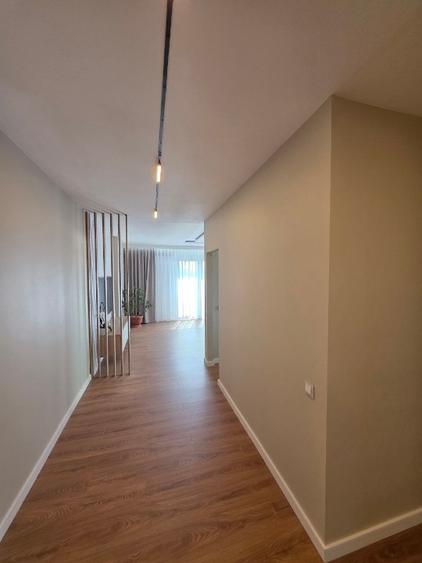 Apartament cu 4 camere, mobilat în Central