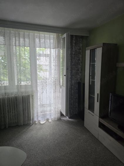 Apartament cu 2 camere decomandat în Mărăței