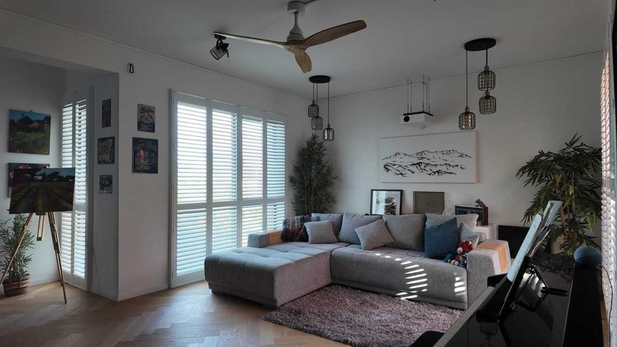 Apartament cu 3 camere semidecomandat în Petrești