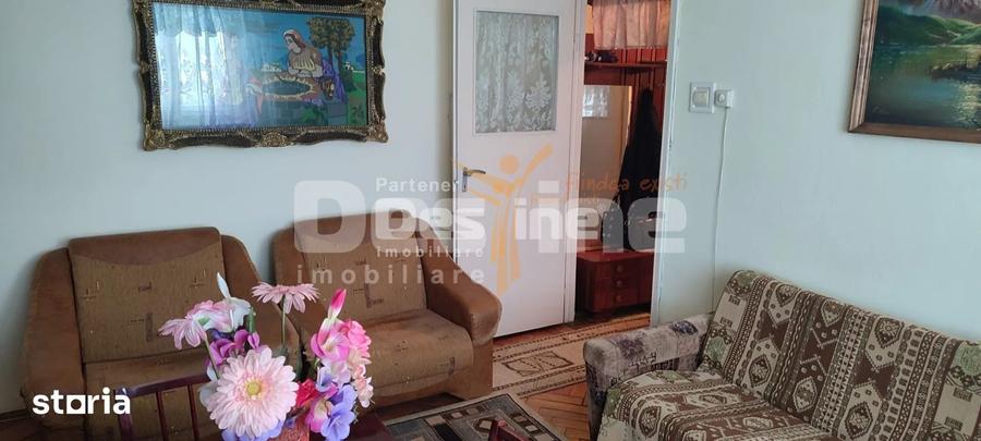 Apartament cu 2 camere semidecomandat, mobilat în Nord-Vest