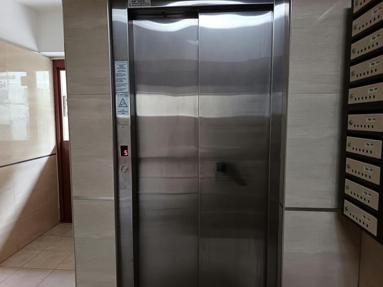 Apartament cu 2 camere decomandat, mobilat în Drumul Găzarului
