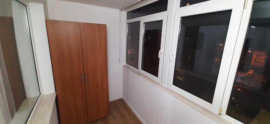 Apartament cu 3 camere decomandat în Nufărul