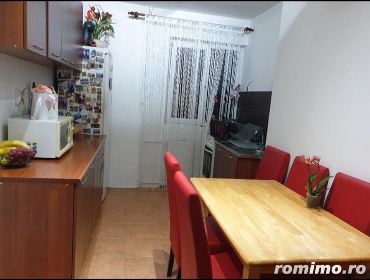 Apartament cu 2 camere decomandat în Lipovei