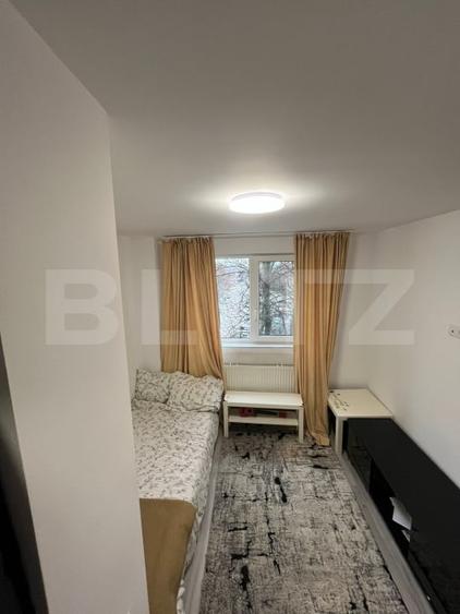 Apartament renovat, decomandat, 2 camere, zona Micro 3 - 5