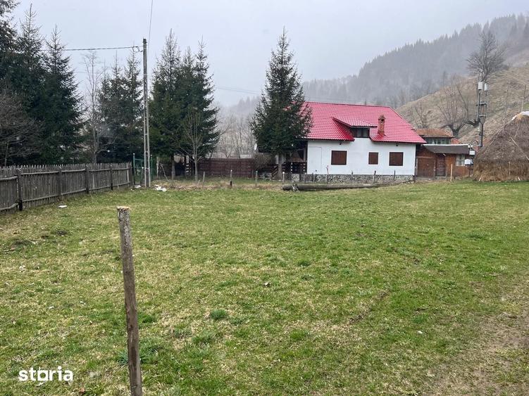 Teren de 2355 mp, în Sătic