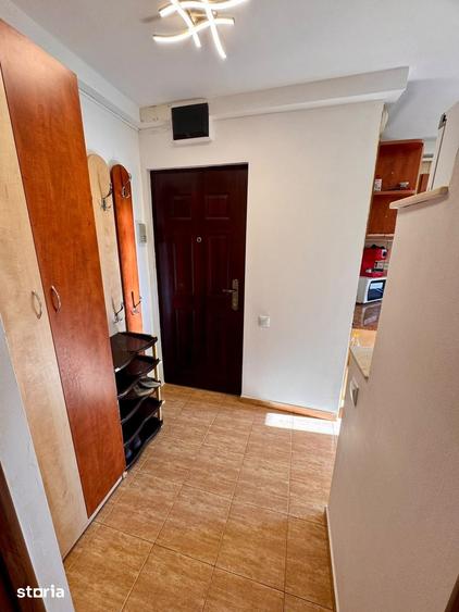 Apartament cu 2 camere semidecomandat în Florilor