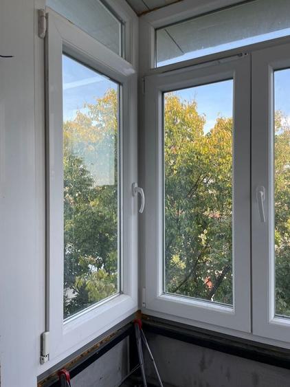 Apartament cu 3 camere semidecomandat în Rahova