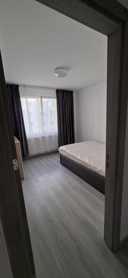 Inchiriez apartament 3 camere la 2 minute de metrou 1 Decembrie 1918 - 6