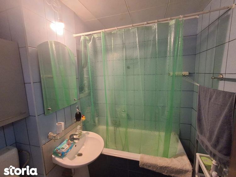 Apartament cu 2 camere decomandat, mobilat în Pieptănari