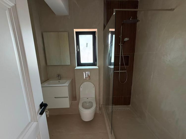 Apartament cu 2 camere în Exterior Est