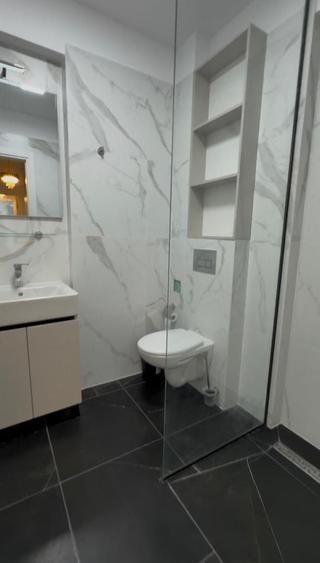 Apartament cu 3 camere în Sisești