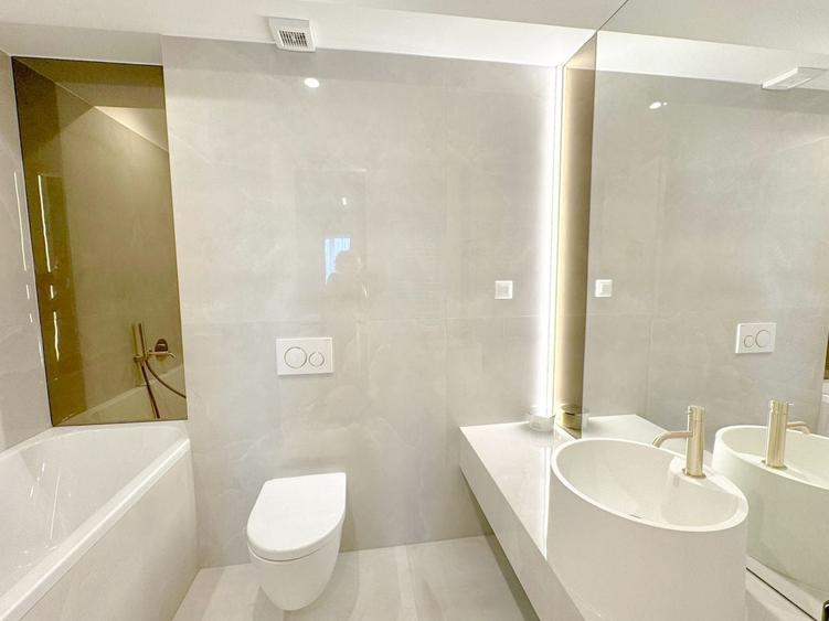 Apartament cu 3 camere decomandat, mobilat în Pipera