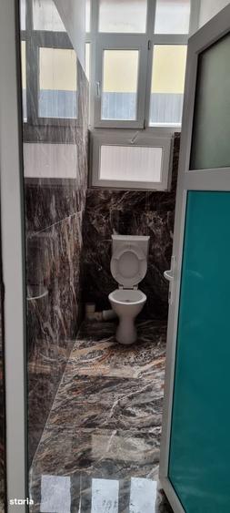 Spațiu comercial, de 200 mp, în Central