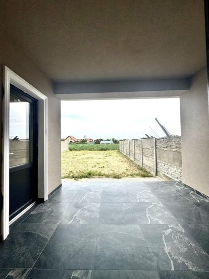 Duplex cu 3 camere cu Canalizare în Beregsău Mare