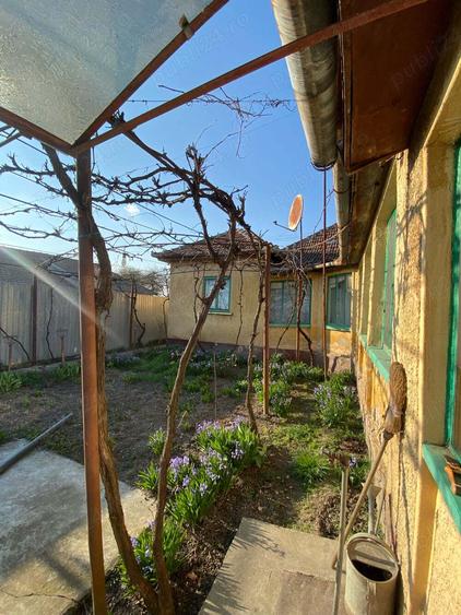 Casă cu 3 camere în Turnu