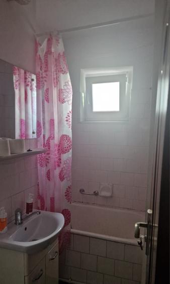 Apartament cu 2 camere semidecomandat în Deve