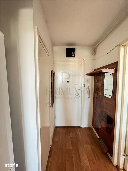 Apartament cu 2 camere semidecomandat, mobilat în Circumvalațiunii