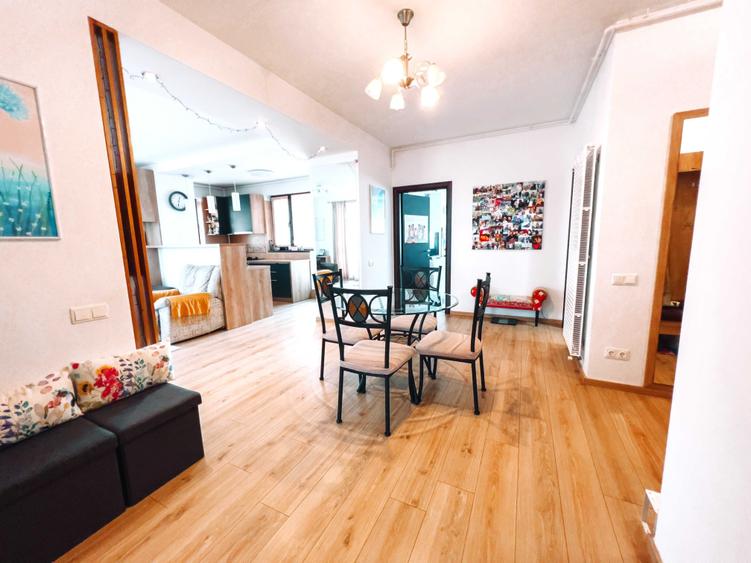 Apartament cu 3 camere decomandat în Sisești