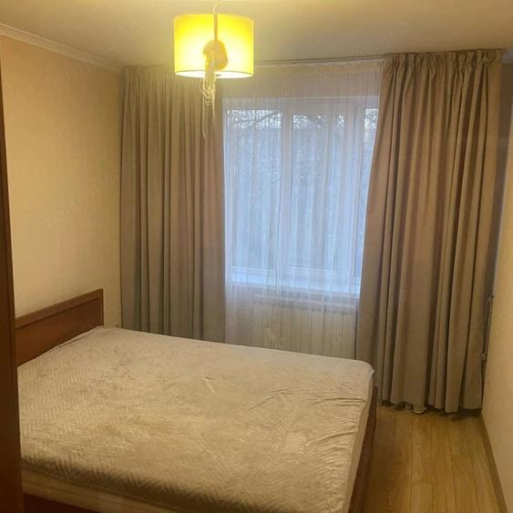 Garsonieră decomandată în Tei