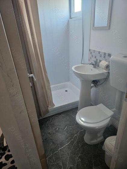 Casă cu 6 camere cu Teren 344 Mp în Costinești