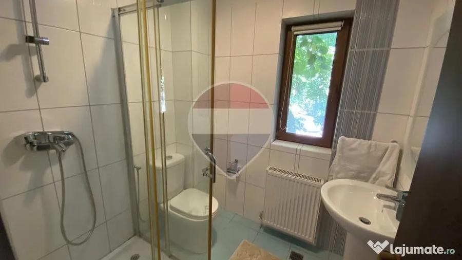 Casă cu 4 camere cu Teren 188 Mp în 1 Decembrie