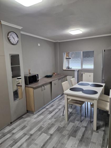 Apartament cu 2 camere decomandat în Lotus